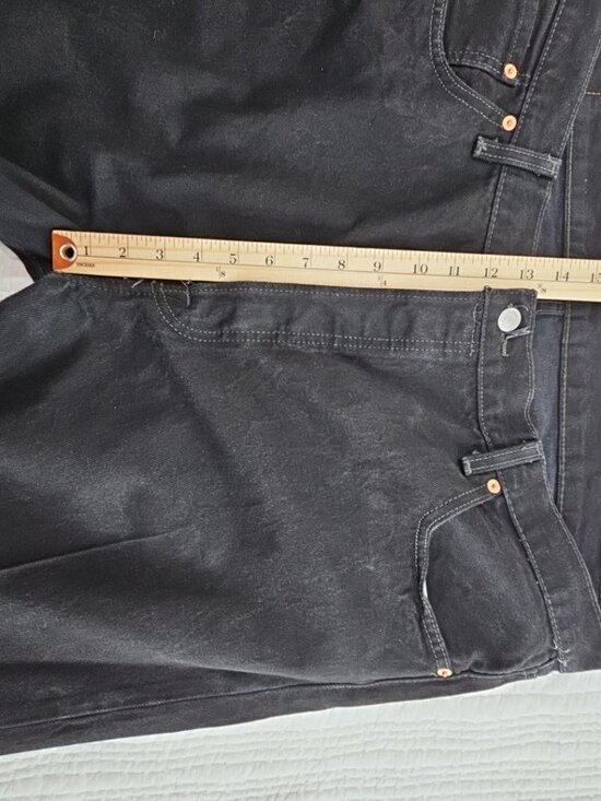 Levi's 501 Jeans Men's 44x32 Black Button Fly Straight Leg Classic Fit - Picture 12 of 16